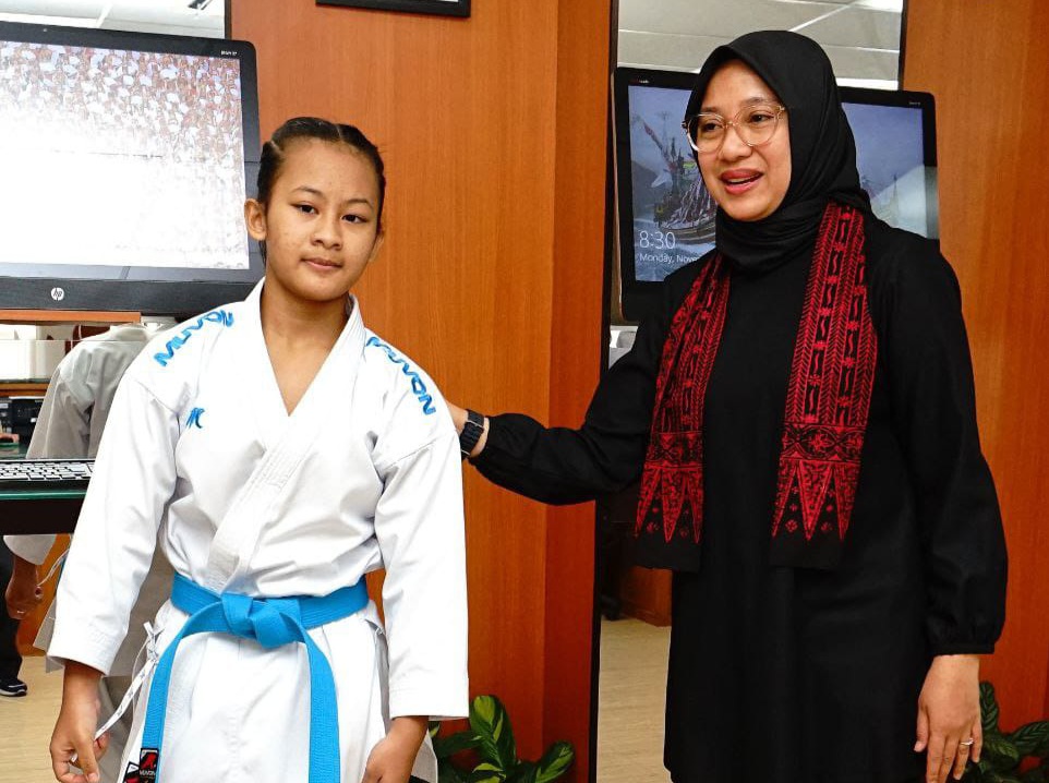 Banyuwangi Bangga: Aldhea Azarina Satu-satunya Wakil Indonesia di The Miko Karate Open