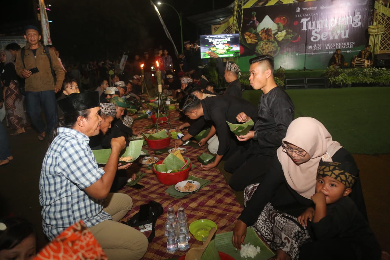 Pesona Tumpeng Sewu: Tradisi Menjelang Idul Adha di Desa Adat Kemiren