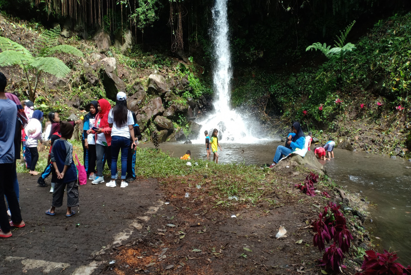 Air Terjun RJR Banyuwangi Tempat Asik Berlibur 