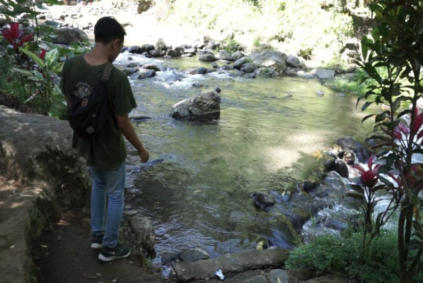 Jujugan Wisata Air Terjun Kalibendo Banyuwangi Semakin Indah