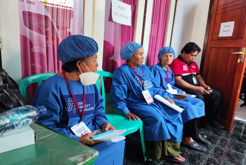 PMI Banyuwangi dan JFF Sumbang 33 Kaki Palsu hingga Operasi Katarak Gratis