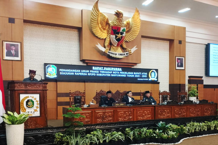Rapat Paripurna DPRD Banyuwangi Fokus Bahas Raperda RPJPD