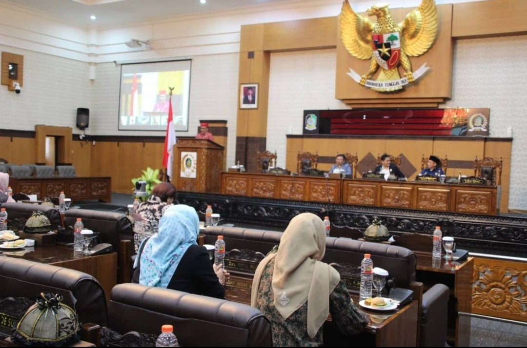 DPRD Banyuwangi Bahas Raperda: Rencana Tata Ruang hingga Jaringan Dokumentasi Hukum