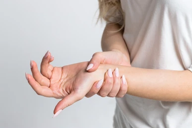 RSUD Genteng Atasi Carpal Tunnel Lewat Poli Nyeri Profesional